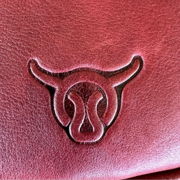 Le Vero Toro Red Leather Crossbody Bag Purse Multi-Compartmental GUC - Picture 14 of 14